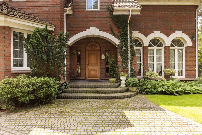 House Molding Installation in Kansas City, KS